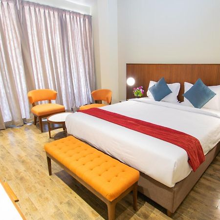 Octave Rococco Morjim Hotel Pernem Екстериор снимка