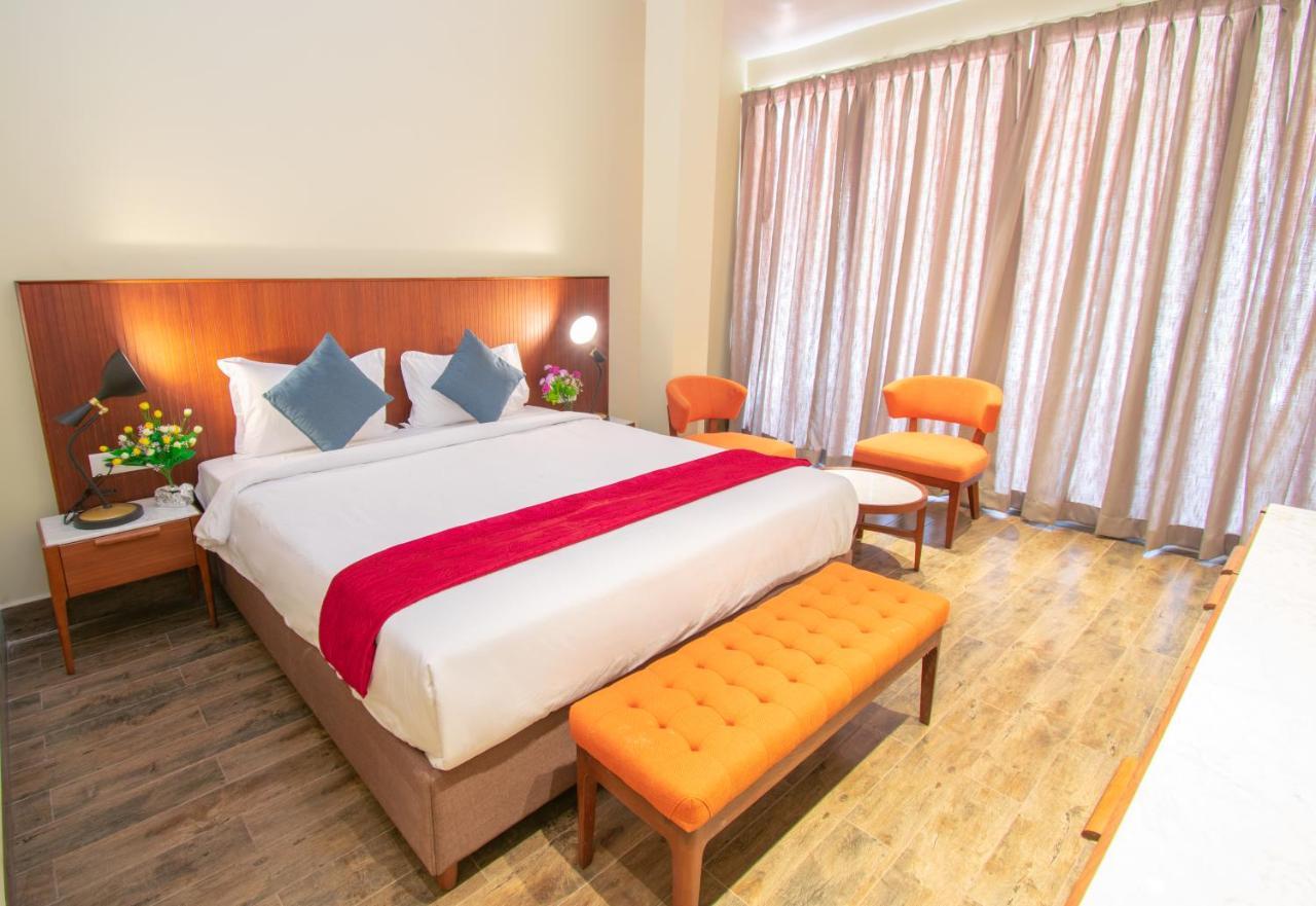 Octave Rococco Morjim Hotel Pernem Екстериор снимка