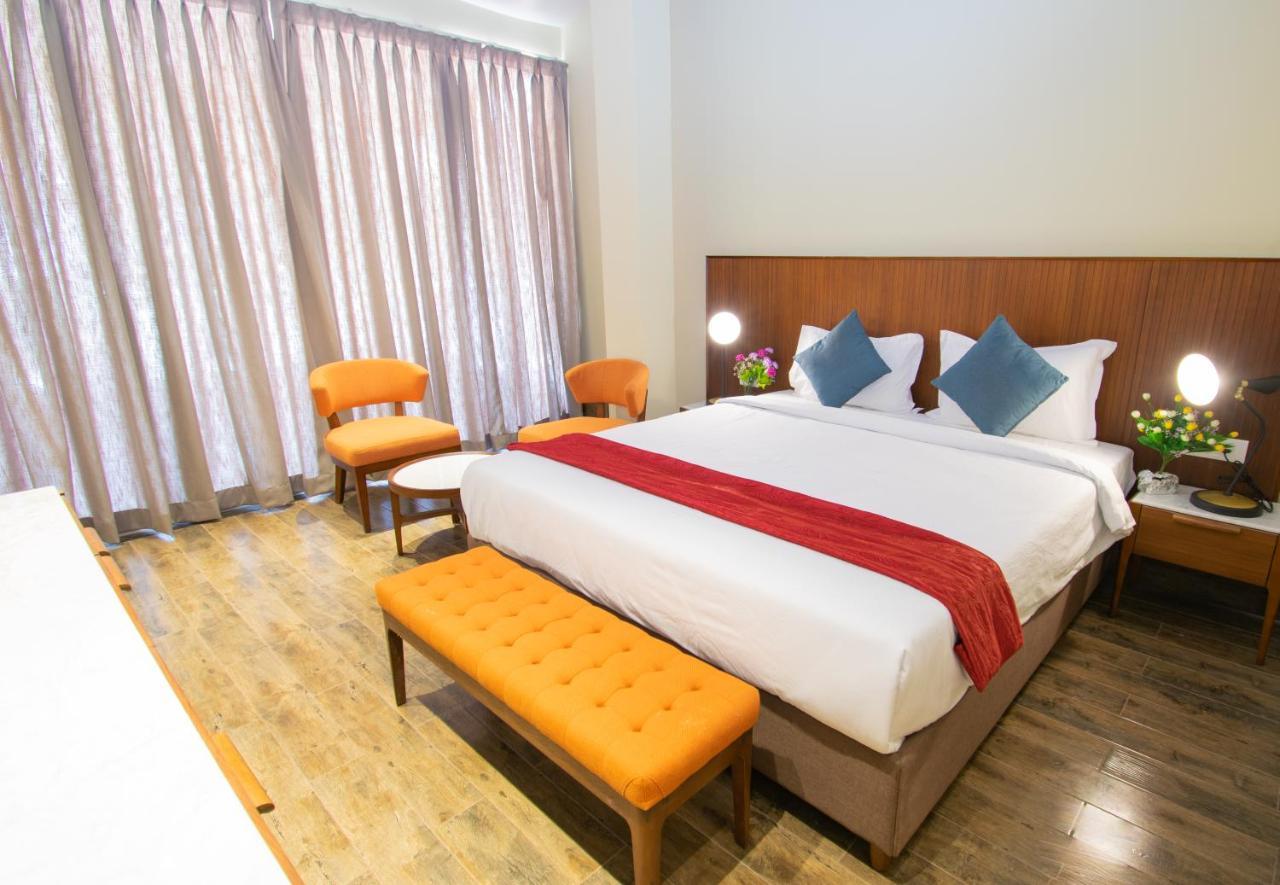 Octave Rococco Morjim Hotel Pernem Екстериор снимка