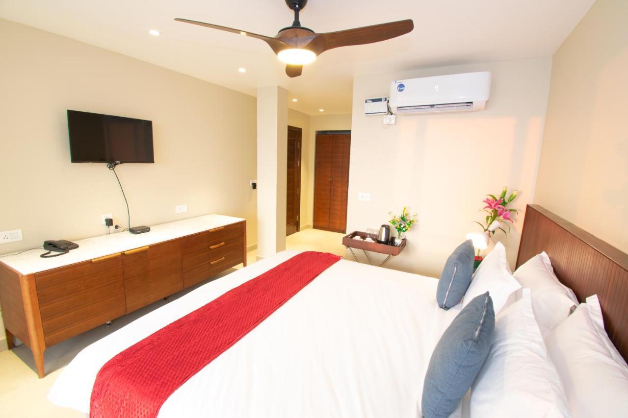 Octave Rococco Morjim Hotel Pernem Екстериор снимка