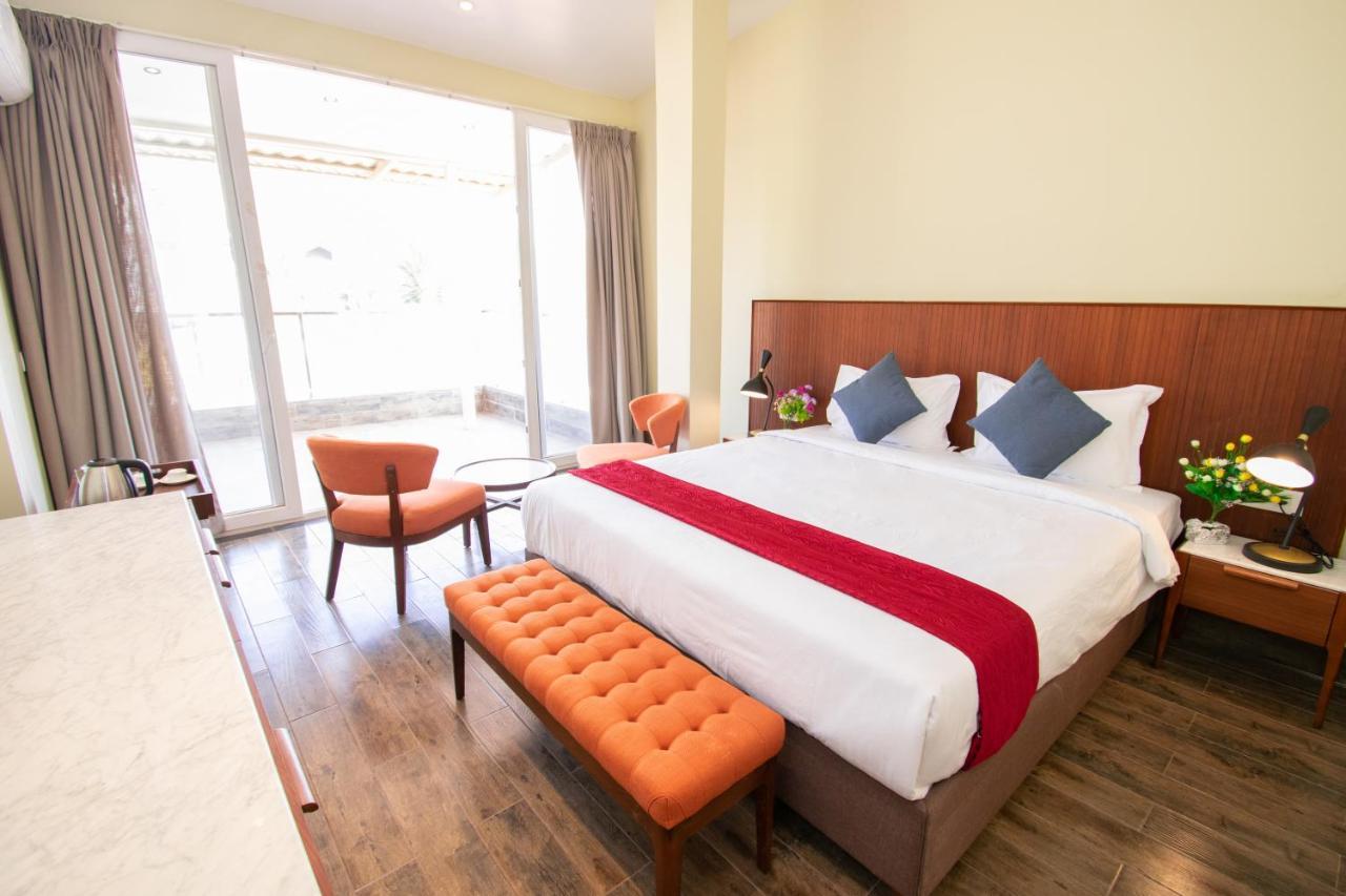 Octave Rococco Morjim Hotel Pernem Екстериор снимка