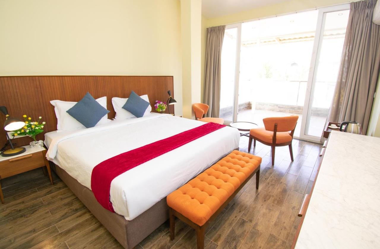 Octave Rococco Morjim Hotel Pernem Екстериор снимка
