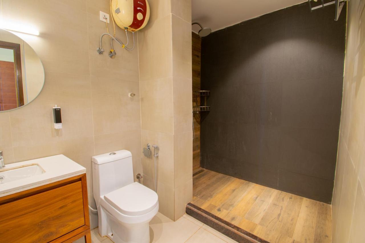 Octave Rococco Morjim Hotel Pernem Екстериор снимка
