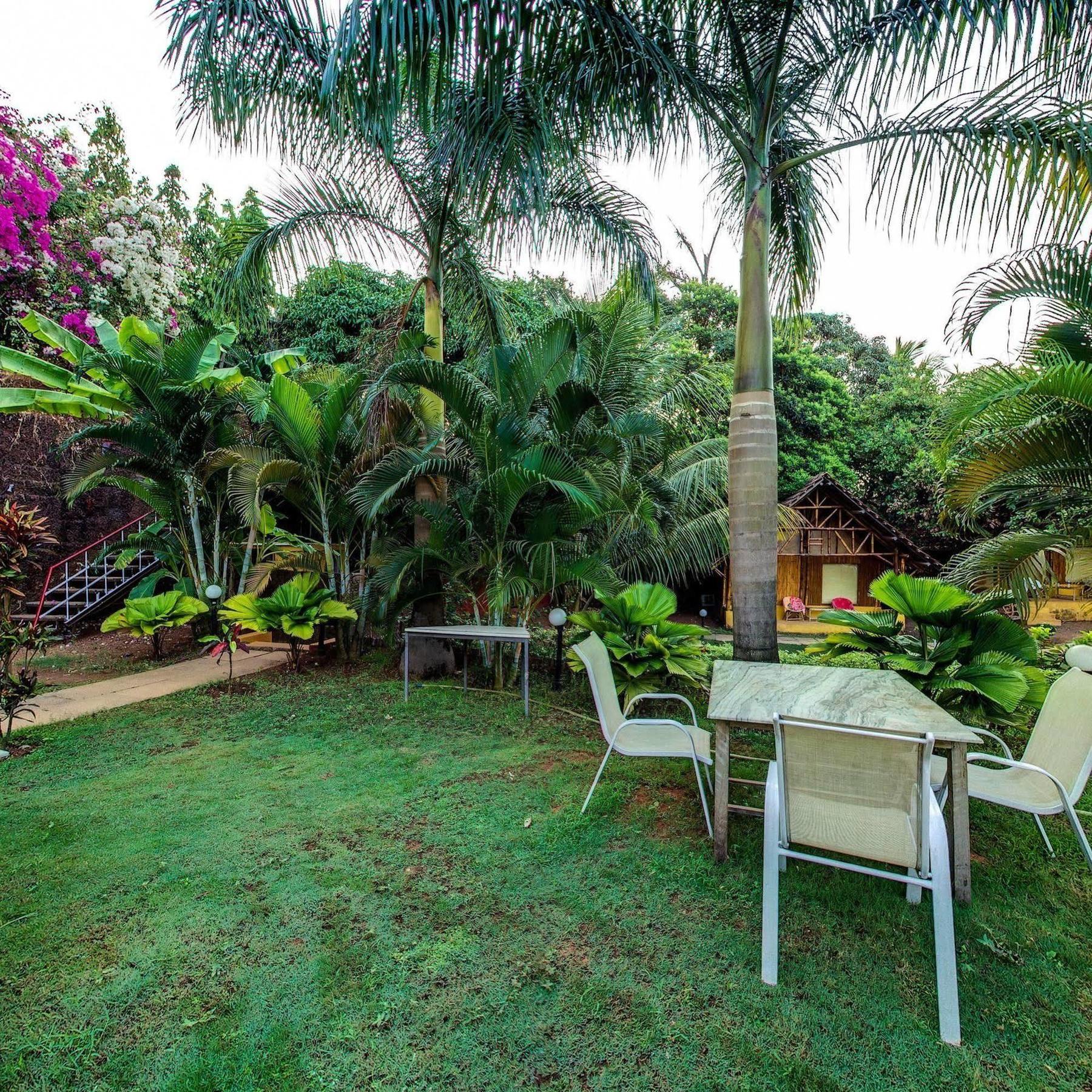 Octave Rococco Morjim Hotel Pernem Екстериор снимка